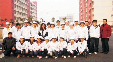 2015年湖南輕工高級技工學(xué)校企業(yè)冠名班招生計劃 校企合作，精準(zhǔn)培養(yǎng)技術(shù)人才